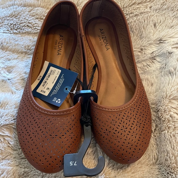 Arizona flats size 7.5 - Picture 1 of 4